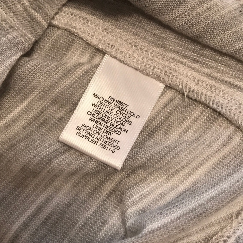 Perfect Gray Layering Top - Picture 6 of 7